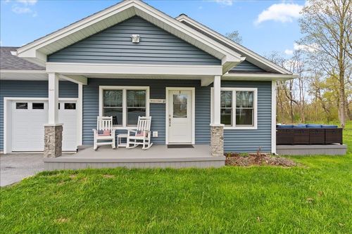 102-2529 Bronson Rd, Saint Albans, VT, 05478-7158 | Card Image