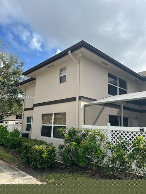 d-5 Amherst Ct, Royal Palm Beach, FL, 33411-7912 | Card Image