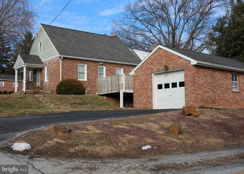 1300 Bonneview Rd, YORK, PA, 17406-1707 | Card Image