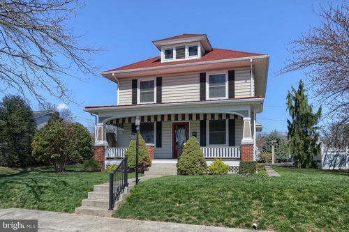 1311 Harding Ave, HERSHEY, PA, 17033-1138 | Card Image
