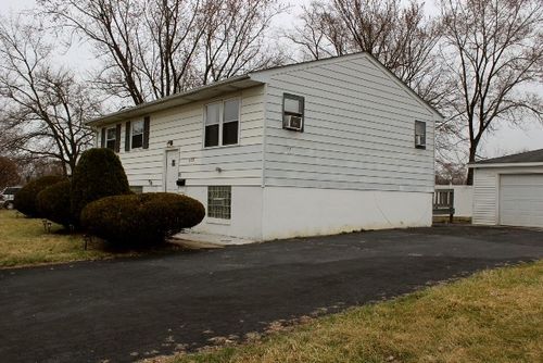 299 Beacon Blvd, Chicago Heights, IL, 60411-4064 | Card Image