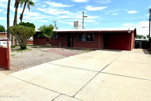 301 W Hatfield St, Tucson, AZ, 85706-5325 | Card Image