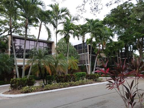 apt-102-16325 Golf Club Rd, Weston, FL, 33326-1665 | Card Image