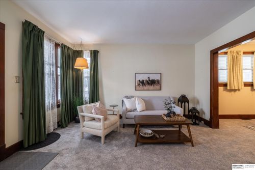 534 W 9th St, Fremont, NE, 68025-4004 | Card Image