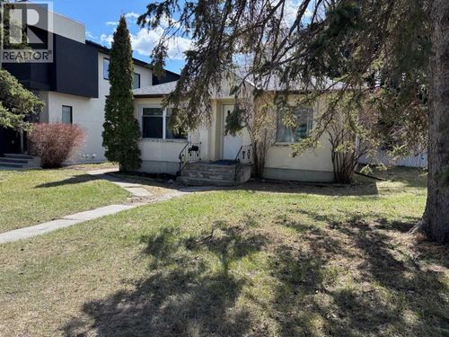 2523 3 Avenue Nw, Calgary, AB, T2N0L4 | Card Image