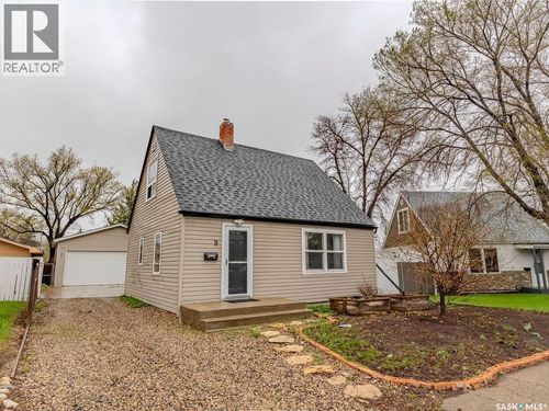 9 Minto Pl, Saskatoon, SK, S7L1C4 | Card Image