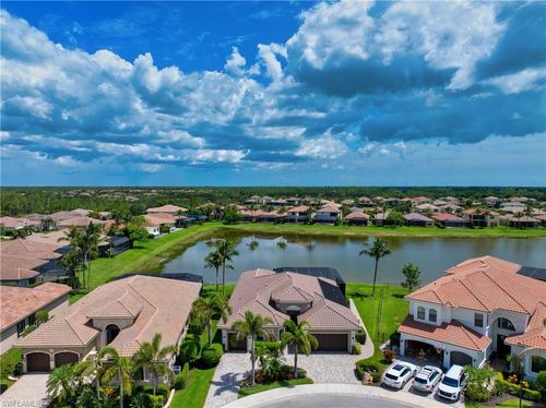 3910 Glacier Ct, NAPLES, FL, 34119-8646 | Card Image