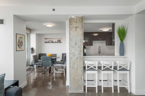 apt-4a-3320 Spinnaker Ln, Detroit, MI, 48207-5004 | Card Image