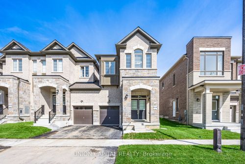 112 Ogston Cres, Whitby, ON, L1P0H2 | Card Image