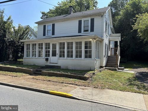 329 Randolph St, MARTINSBURG, WV, 25401-2887 | Card Image