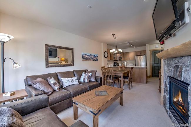 334 - 105 Wheeler Cir, Condo with 1 bedrooms, 1 bathrooms and 1 parking in Frisco CO | Image 4