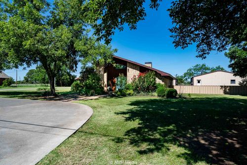 402 S Avenue H, Haskell, TX, 79521-6935 | Card Image