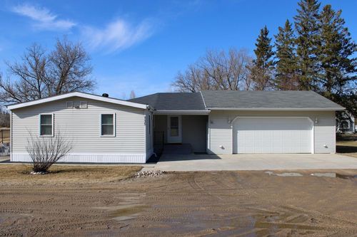 735 1st St S, Middle River, MN, 56737-4027 | Card Image