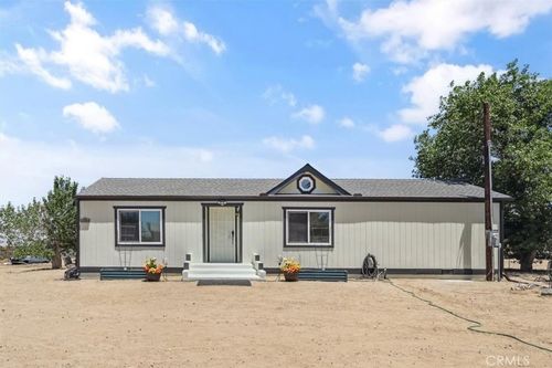 11991 Ailanthus St, Phelan, CA, 92371 | Card Image