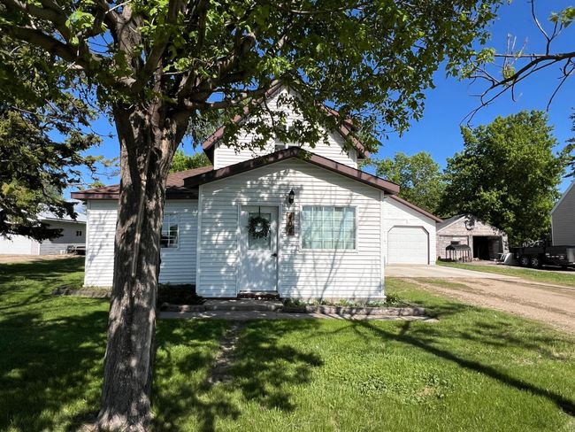 404 1 St St S, House other with 2 bedrooms, 1 bathrooms and null parking in Hoffman MN | Image 38