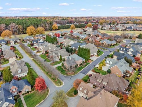 133 Sycamore Commons Ln, Advance, NC, 27006-7480 | Card Image