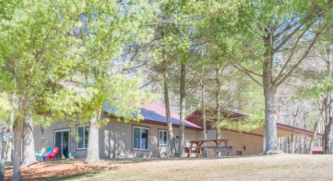 Lakeside of home and lean-to | Image 70