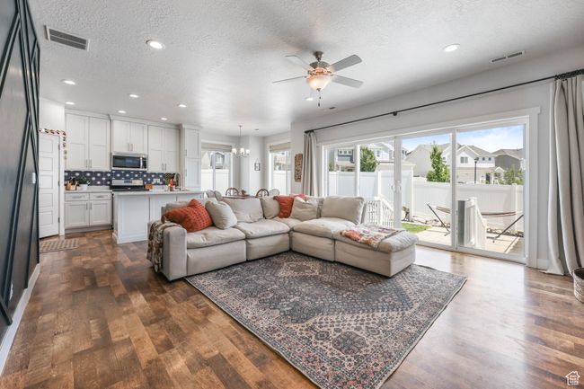 9654 Bridge St, House other with 4 bedrooms, 4 bathrooms and 4 parking in Eagle Mountain UT | Image 7