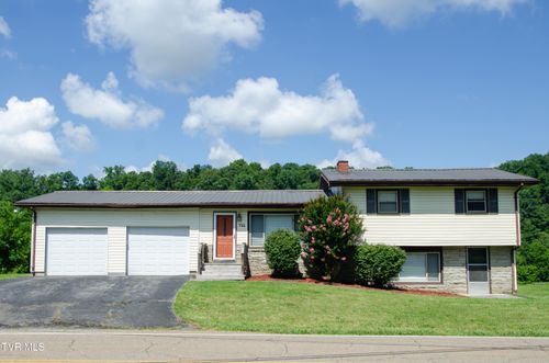 712 Old Elizabethton Hwy, Bluff City, TN, 37618-3328 | Card Image