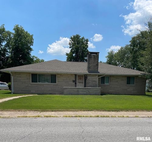 303 College Blvd, Carmi, IL, 62821-1551 | Card Image