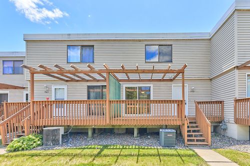7515 63rd Ave N, Brooklyn Park, MN, 55428-2270 | Card Image