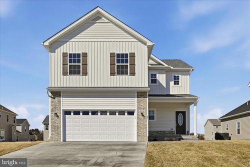 251 Rossmann Blvd, WINCHESTER, VA, 22602-4395 | Card Image