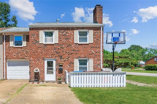 4300 Midhurst Ln, Chesapeake, VA, 23321-4537 | Card Image