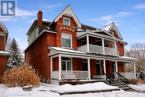 49 Strathcona Ave, Ottawa, ON, K1S1X4 | Card Image