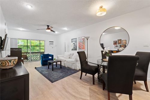a42-6580 Santona St, Coral Gables, FL, 33146-3156 | Card Image