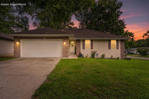 645 E Livingston St, Springfield, MO, 65803-3566 | Card Image