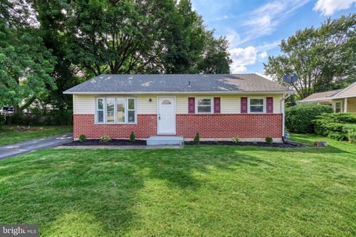 3807 Sylvan Dr, YORK, PA, 17402-2758 | Card Image