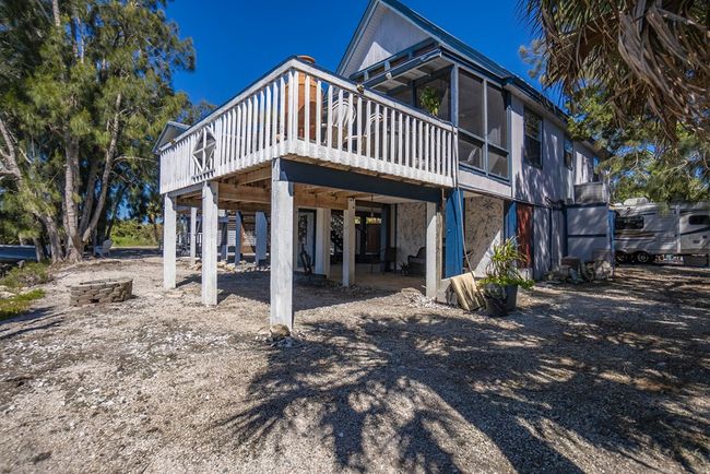 16490 Sw Indiana Ave, House other with 4 bedrooms, 4 bathrooms and null parking in CEDAR KEY FL | Image 48