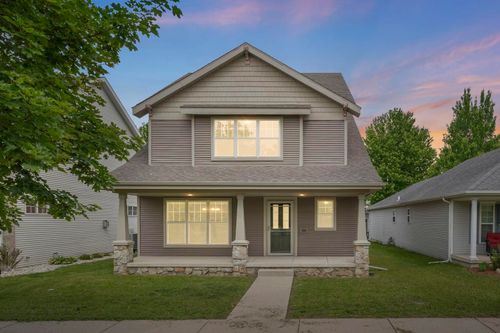 1565 Okeeffe Ave, Sun Prairie, WI, 53590-7001 | Card Image