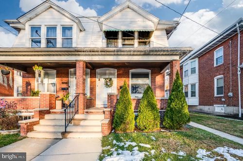 3219 Marion St, LAURELDALE, PA, 19605-2207 | Card Image