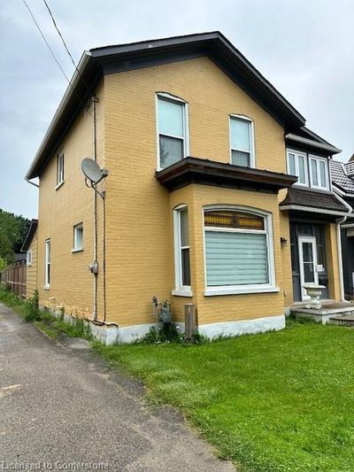 439 Main St W, House other with 2 bedrooms, 2 bathrooms and 2 parking in Listowel ON | Image 3