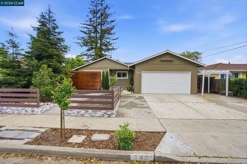 860 San Simeon Dr, Concord, CA, 94518-2157 | Card Image