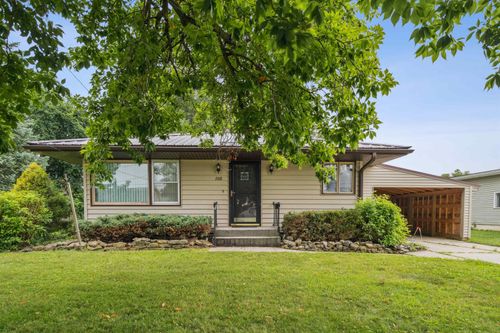 208 4th Ave Ne, Waukon, IA, 52172-1353 | Card Image