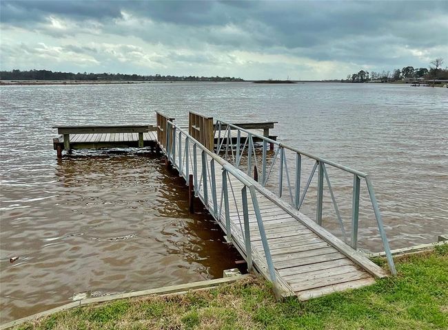 Enjoy fishing or just enjoy the view. | Image 24