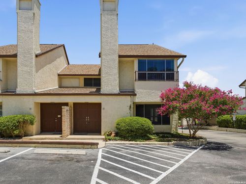 32-7123 Thrush View Ln, San Antonio, TX, 78209-3551 | Card Image