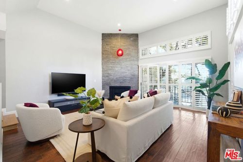 unit-101-1013 16th St, Santa Monica, CA, 90403-4331 | Card Image