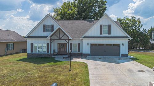 1002 Red Pine Cir, West Paducah, KY, 42086-9862 | Card Image