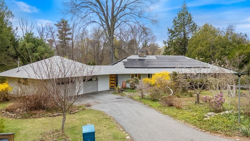 23 Alden Rd, Andover, MA, 01810-4914 | Card Image