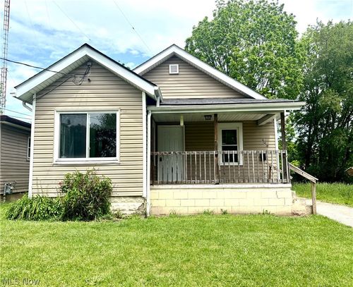 848 Cameron Ave, Youngstown, OH, 44502-2209 | Card Image