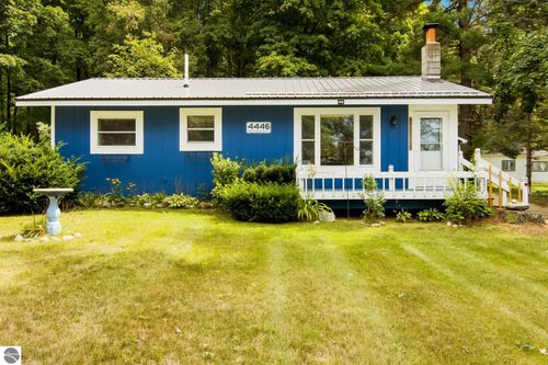 4446 E Shore Dr Ne, Kalkaska, MI, 49646-8738 | Card Image