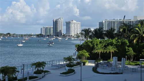 apt-322-1000 West Ave, Miami Beach, FL, 33139-4715 | Card Image