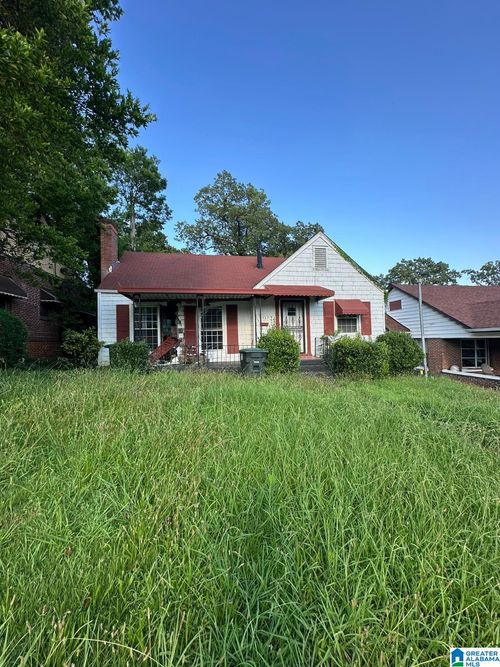 943 5th Pl W, BIRMINGHAM, AL, 35204-2905 | Card Image