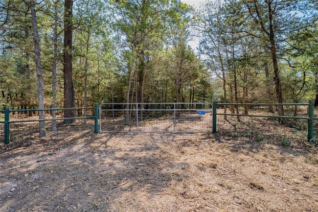 5611 S Us Highway 77, Home with 0 bedrooms, 0 bathrooms and null parking in Warda TX | Image 19