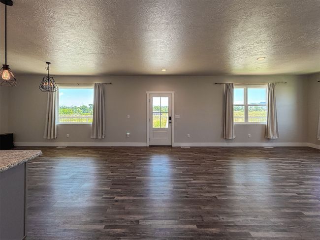 Open concept; living/dining/kitchen | Image 7