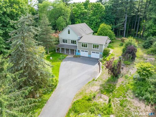 13 Windaway Rd, Bethel, CT, 06801-1609 | Card Image
