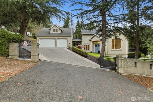 1629 Knickerbocker Dr, Auburn, WA, 98001-3833 | Card Image